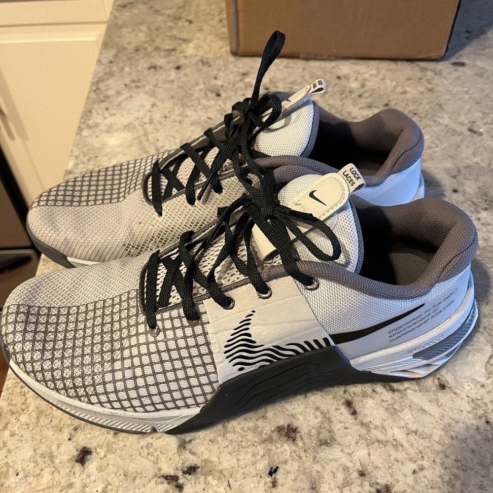 Size 11 - Nike Metcon 8 Low Photon Dust Anthracite